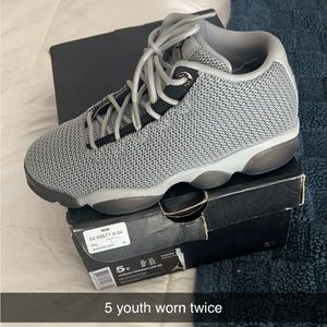 jordan horizon low bg